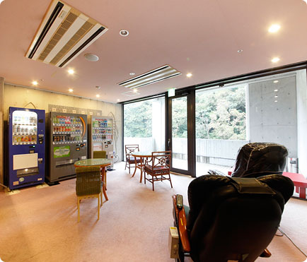 ラウンジ画像