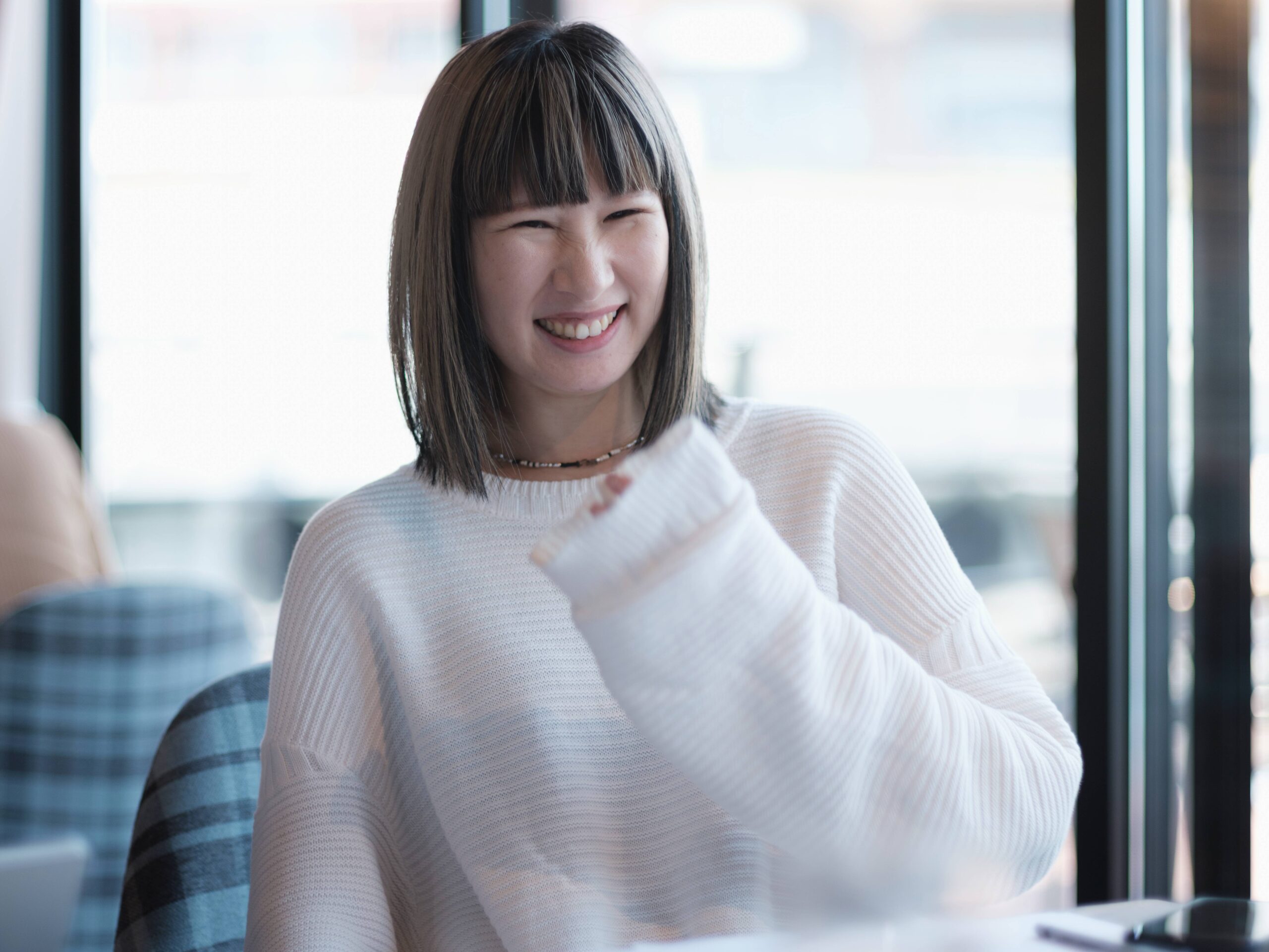 神宝麻衣「実は今の髪はオレンジ色なんです」